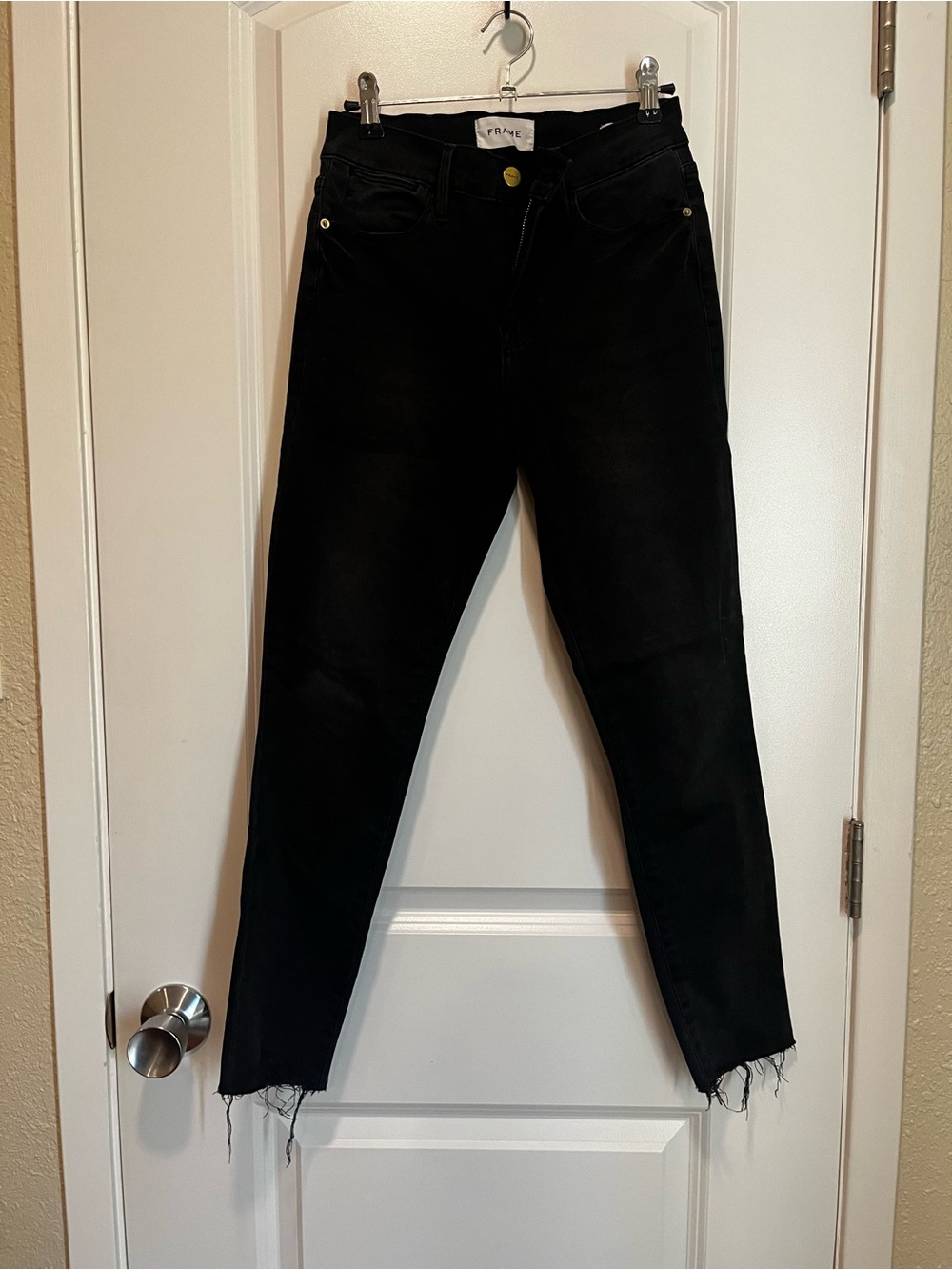 Frame Le High Skinny Crop Jeans with Raw Hem- Washed Black